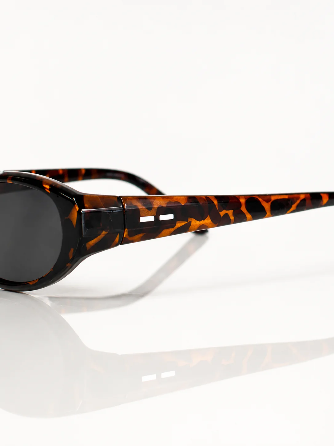 Clara Sunglasses - Image 4
