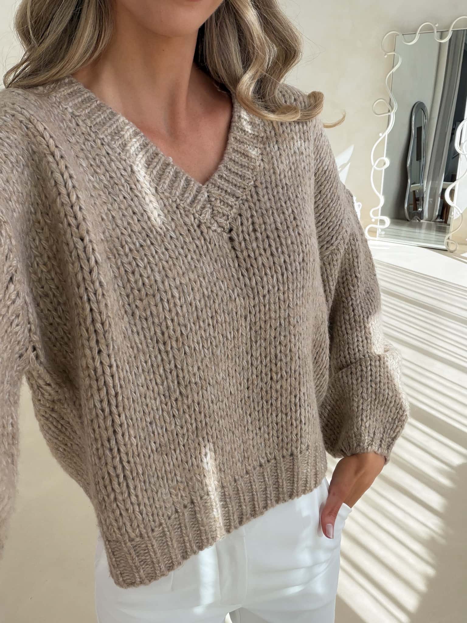 Molly Knit - Taupe - Image 7